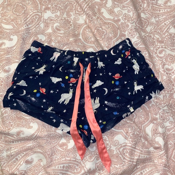2/12👀Old navy pj shorts